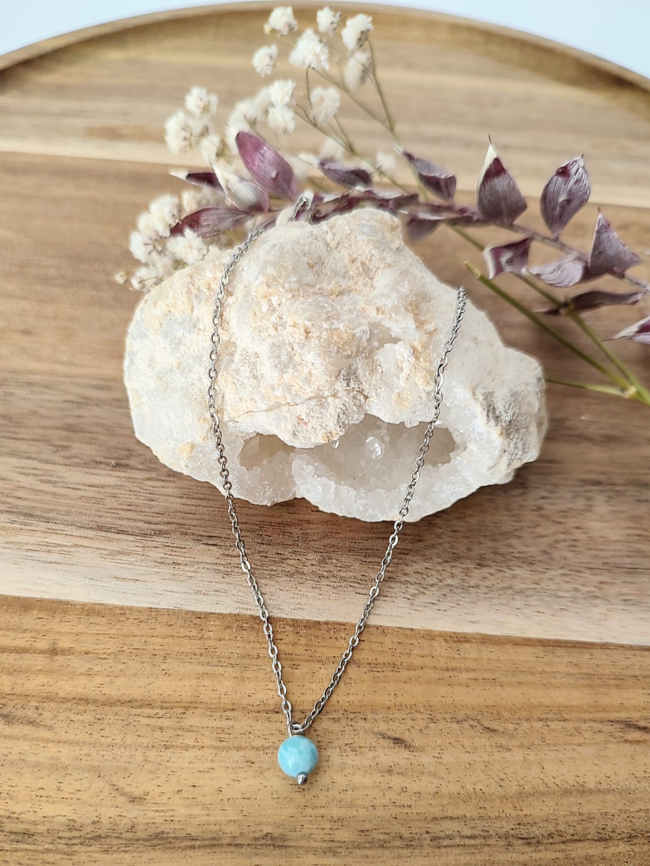 Colar bolinha em Larimar