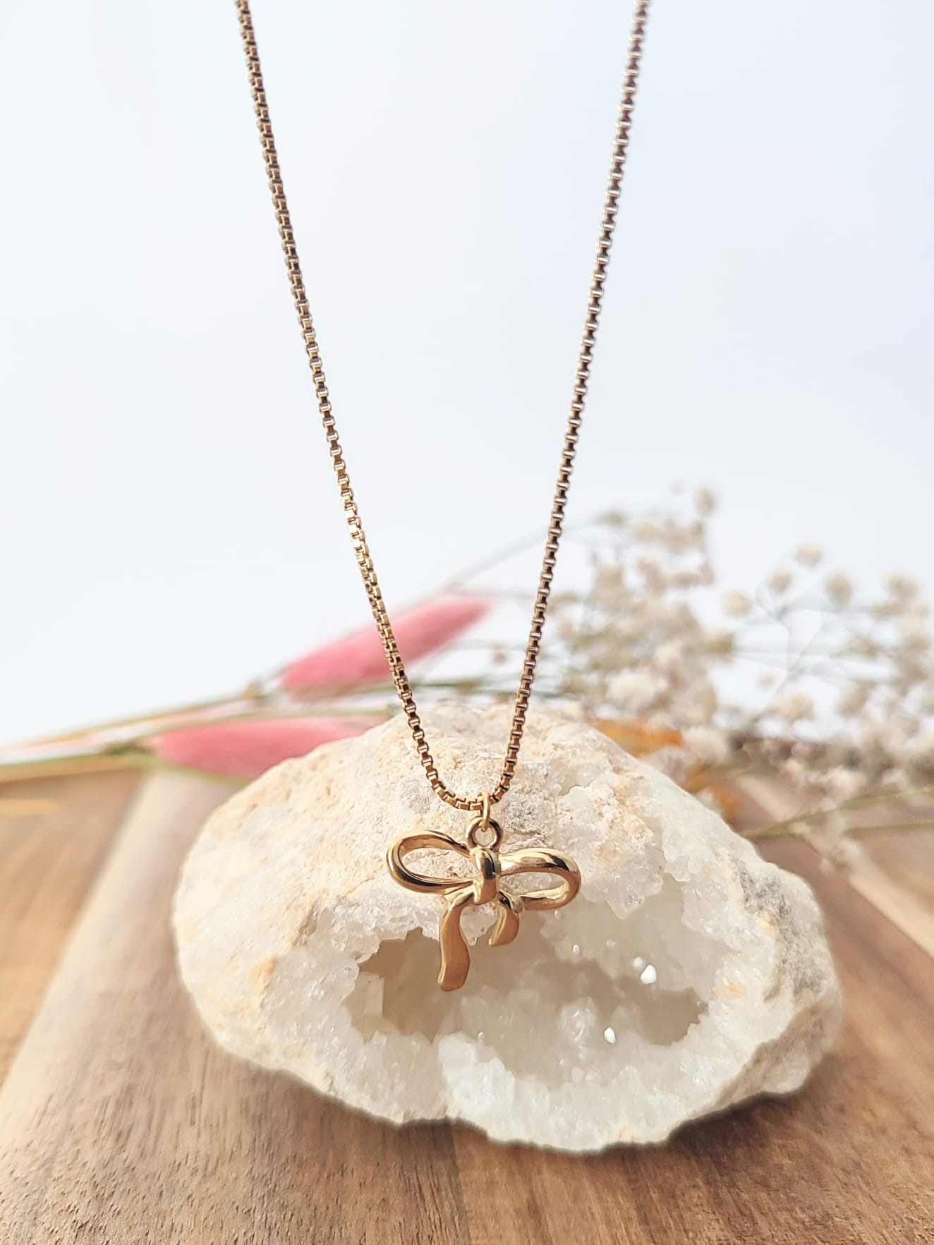 Colar Laço em Aço Inoxidável Dourado