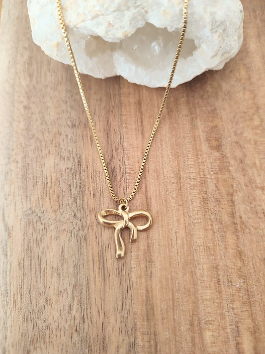 Colar Laço em Aço Inoxidável Dourado