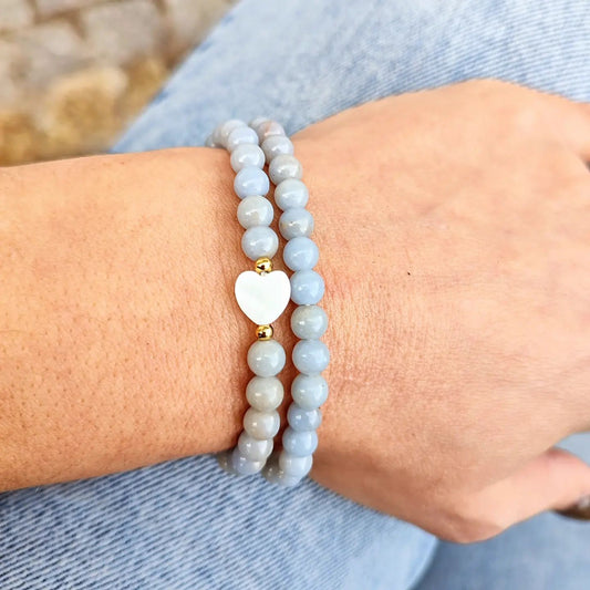 Pulseira com Coração Madrepérola e personalizada com pedras naturais